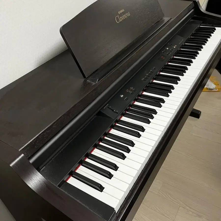 야마하 디지털피아노 Clavinova CLP-820