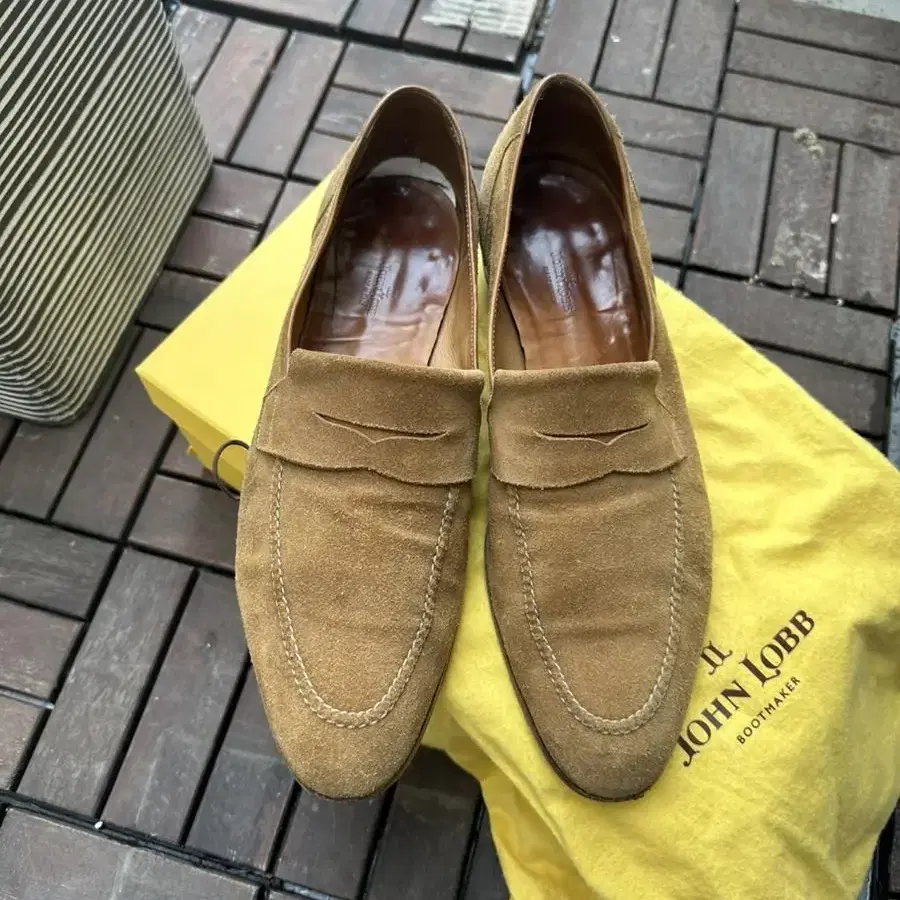 존 롭 스웨이드 페니로퍼 John Lobb penny loafer