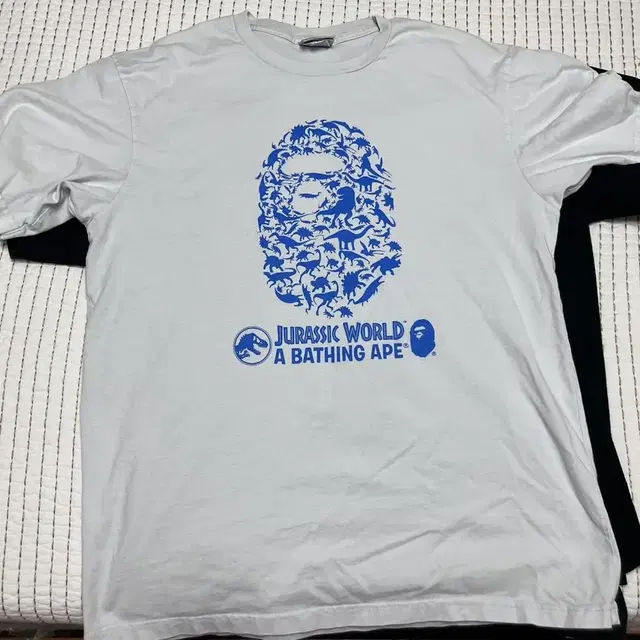 Bape x Jurassic World Tee XL