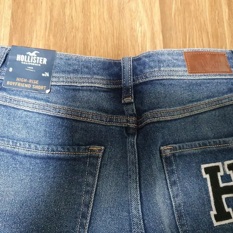 HOLLISTER 여자 청반바지