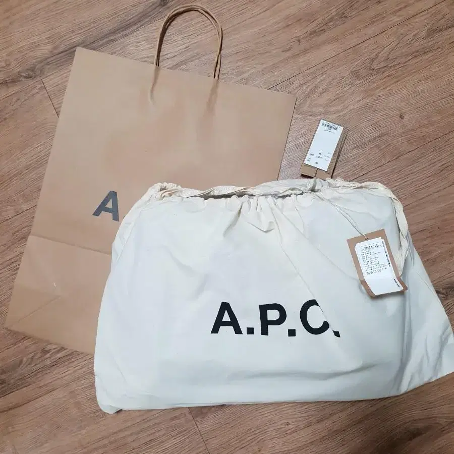 A.P.C 가방