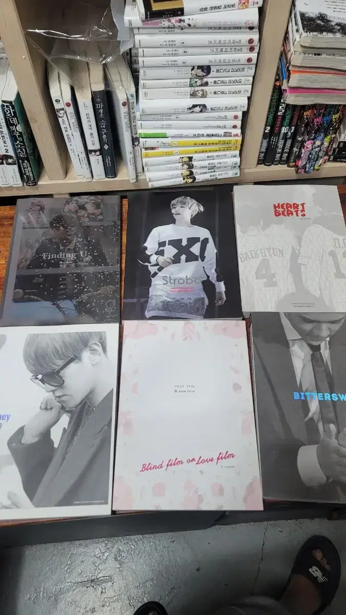 Exo photobook 16 volumes or more bulk Collector's edition