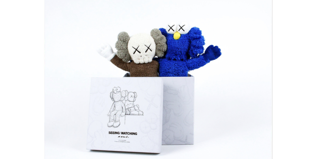 카우스 Kaws Seeing/Watching Plush Toy 새제품