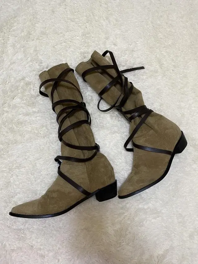 SUEDE LONG BOOTS (BEIGE)