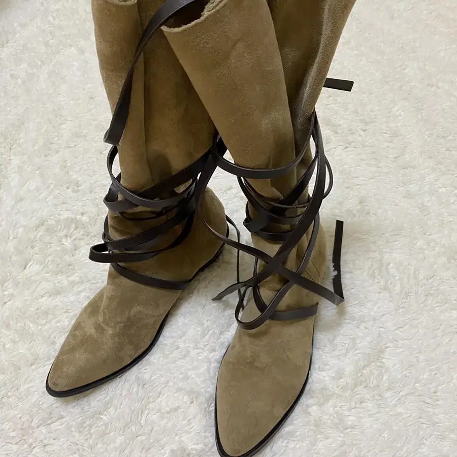 SUEDE LONG BOOTS (BEIGE)