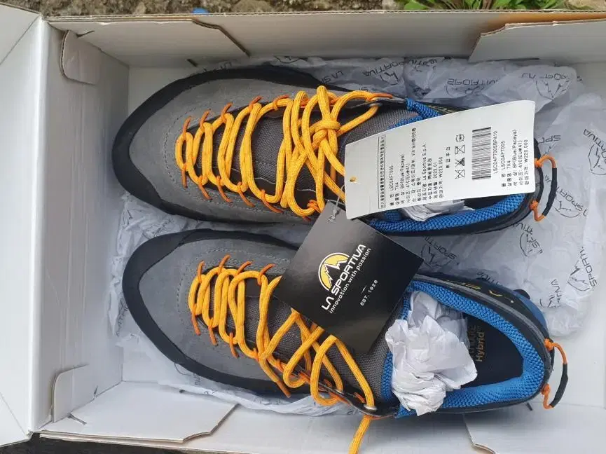 LA  SPORTIVA