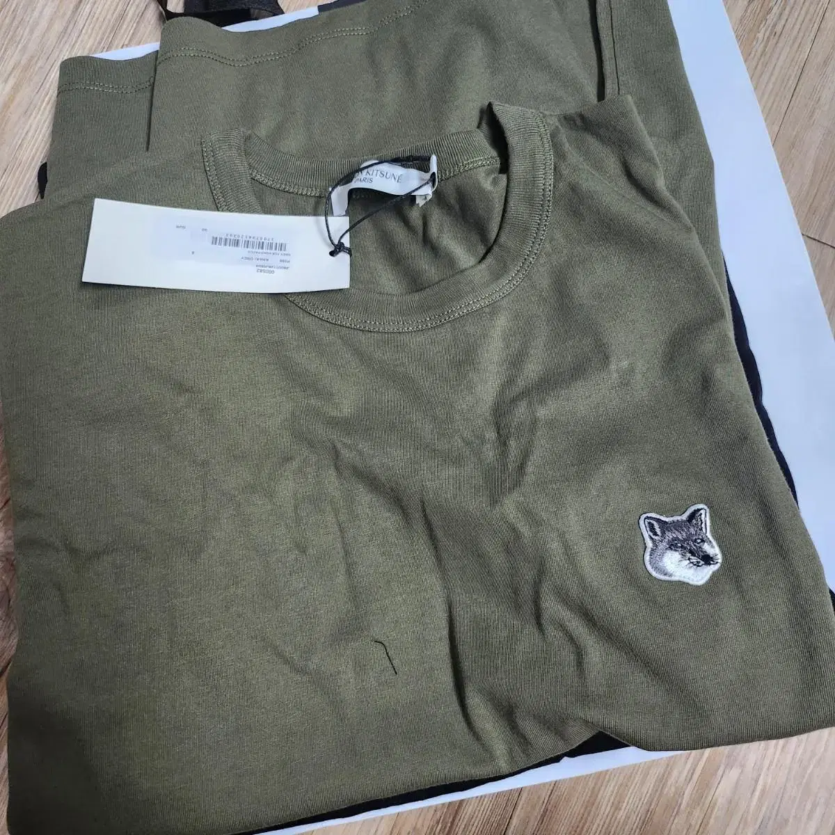 Maison Kitsune Khaki Short Sleeve Single Fox Small