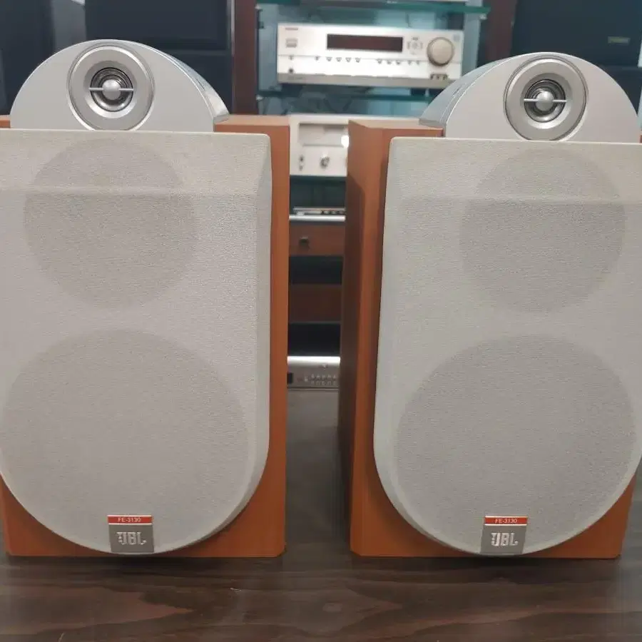 JBL LG 북쉘프 스피커