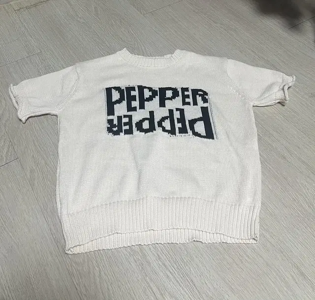 새상품)pepper반팔니트