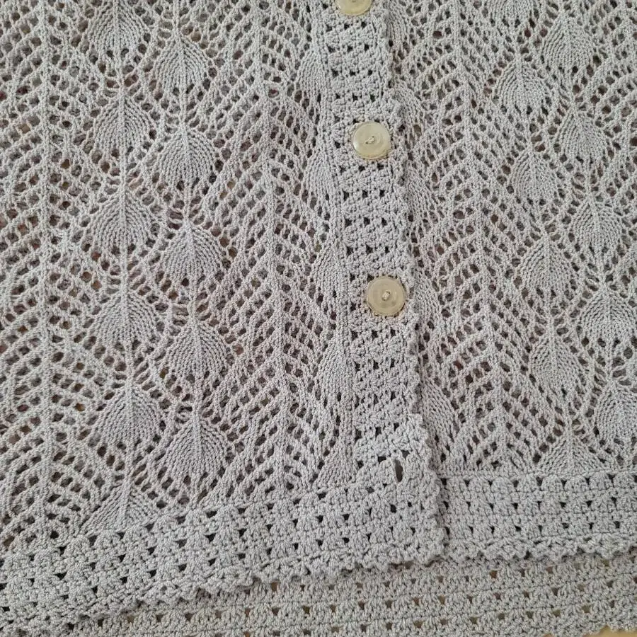 일본빈티지 예쁜 베이지 뜨개 조끼 Crocheted by Hand