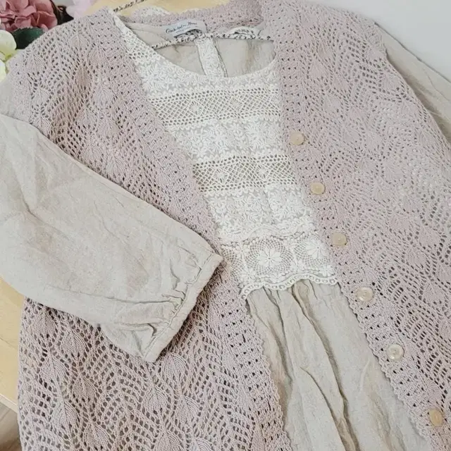 일본빈티지 예쁜 베이지 뜨개 조끼 Crocheted by Hand