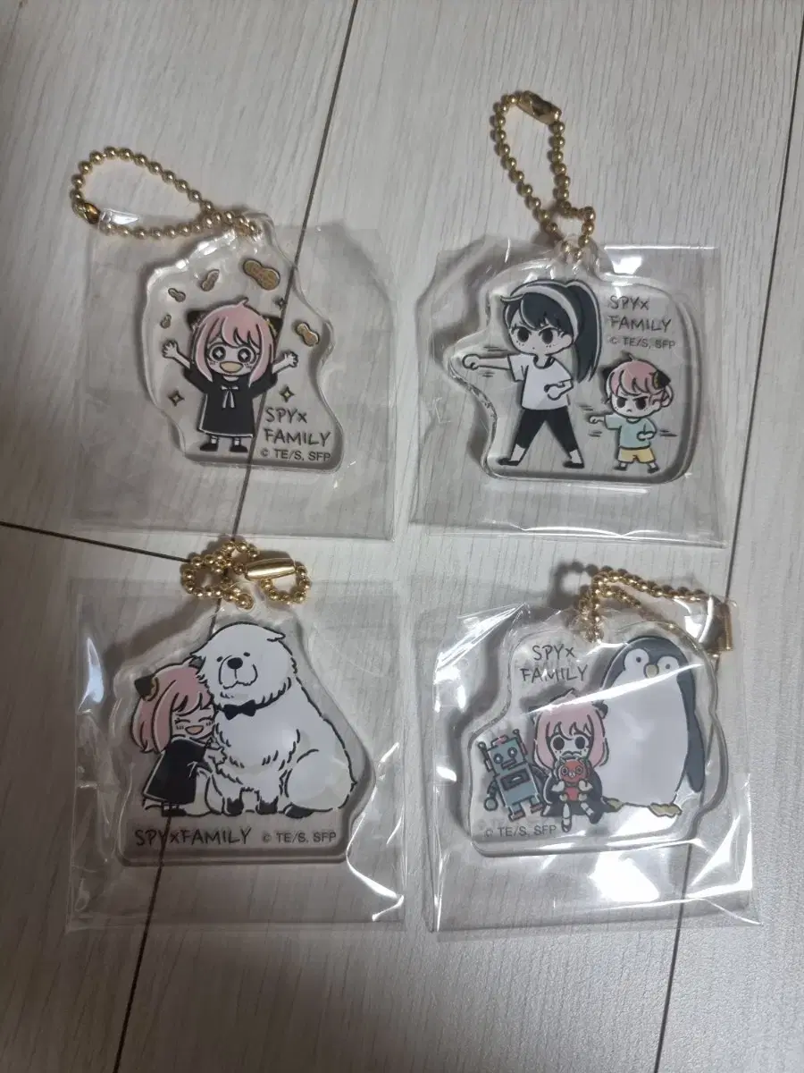 SPY FAMILY U Rusta Acrylic Keyring 9,000 won each