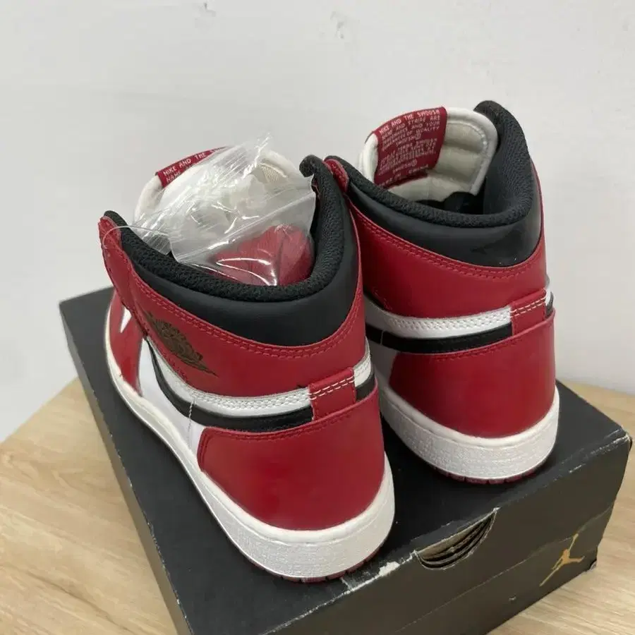 AIR JORDAN 1 RETRO OG