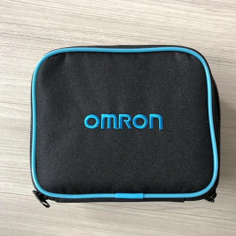 OMRON 네블라이저 판매합니다