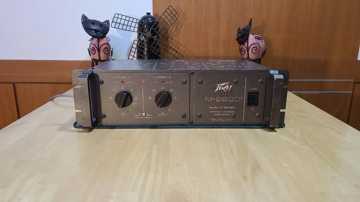 peavey m-2600 power amp