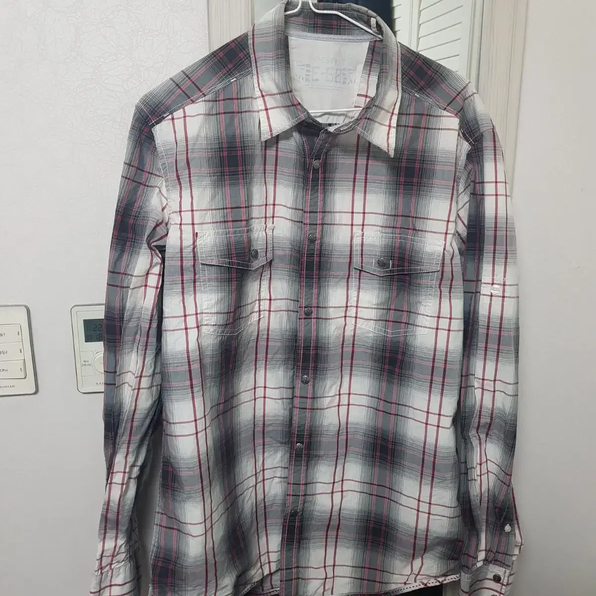 German brand Esprit bom gaeul shirt