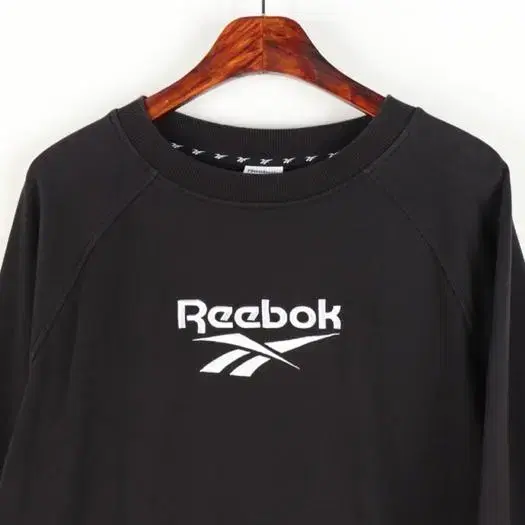 리복(REEBOK) 맨투맨