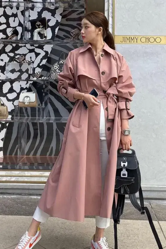 Longmarie pink trench coat for Marni Market