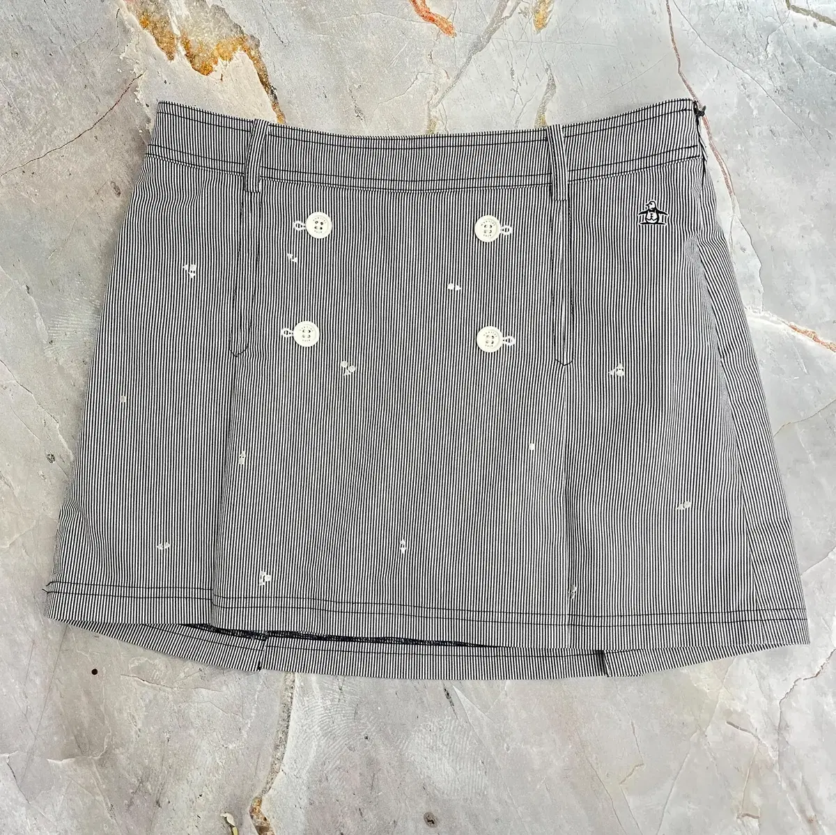 Menswear Golf Skirt (Waist 26)