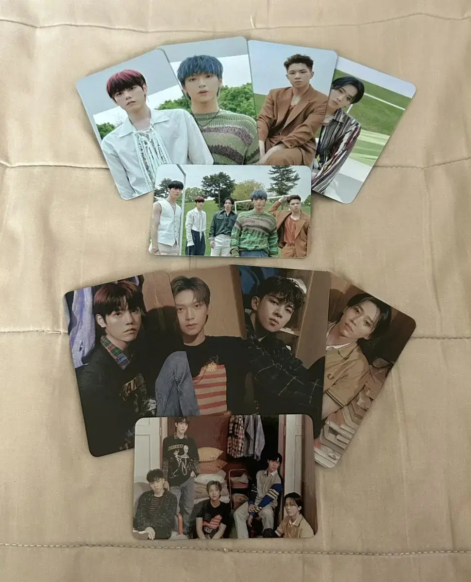 N.flying n Man-on-the-Moon Tin-Case Photo Card Set