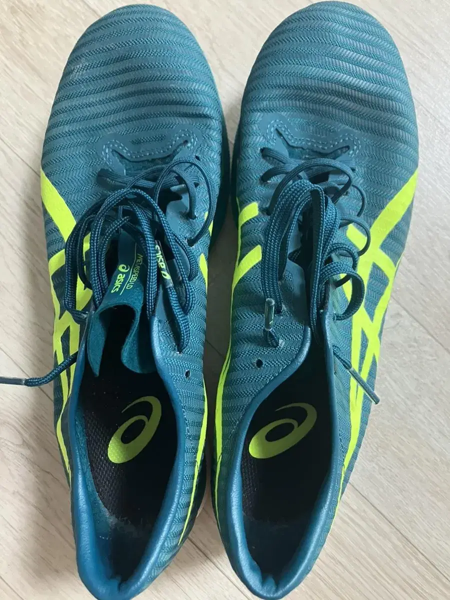 아식스