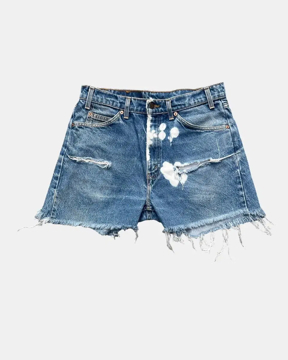 90s Levis blech denim shorts