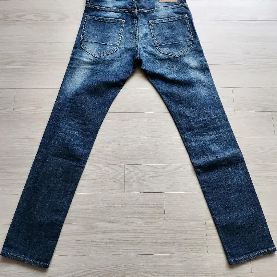 정품 디스퀘어드2 Slim fit jeans eu46