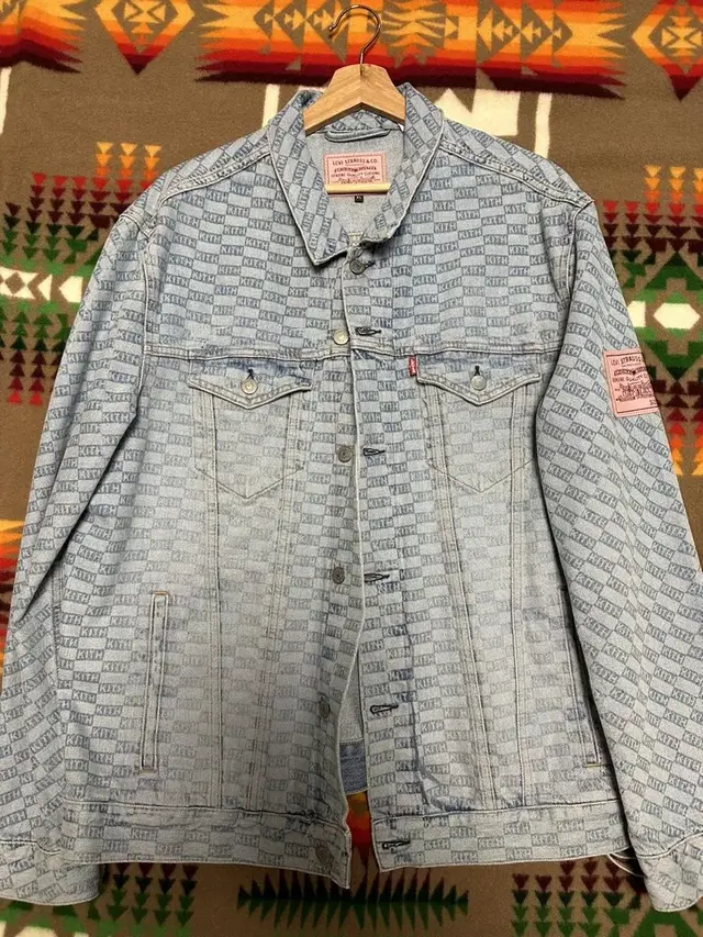 kith x  levi's trucker jacket xl