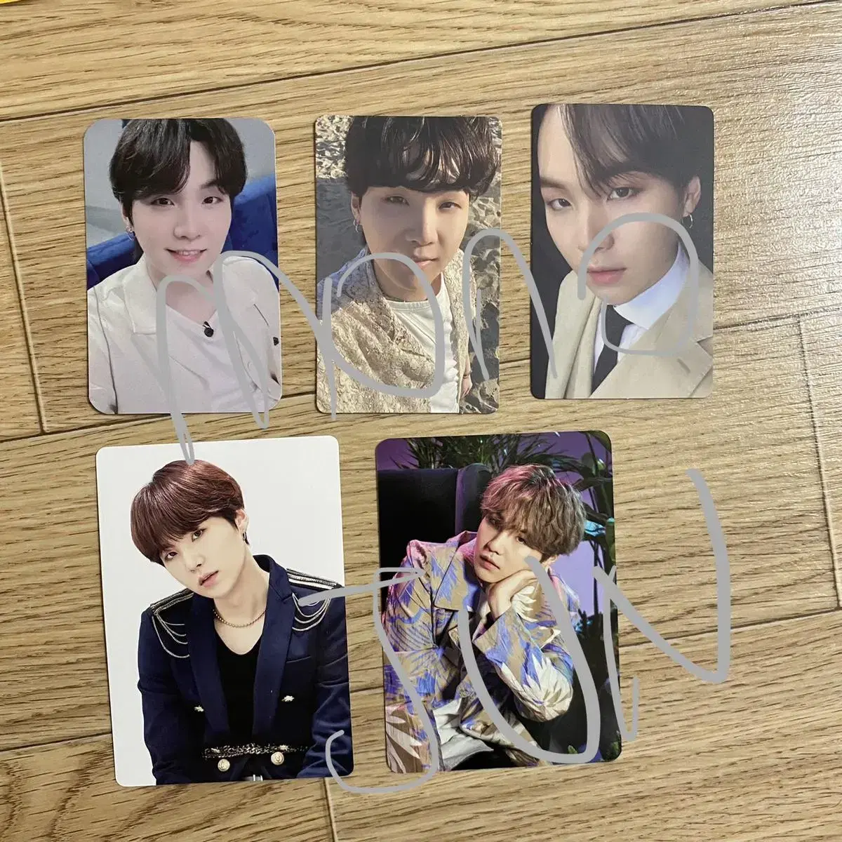 방탄 슈가 윤기 포카 일괄 양도합니다 (777공방 포카 포함)