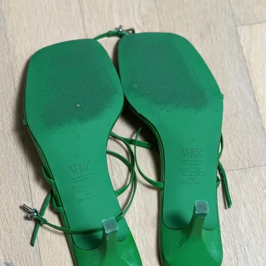 zara sandals 자라 소가죽 샌들 초록색 240 37