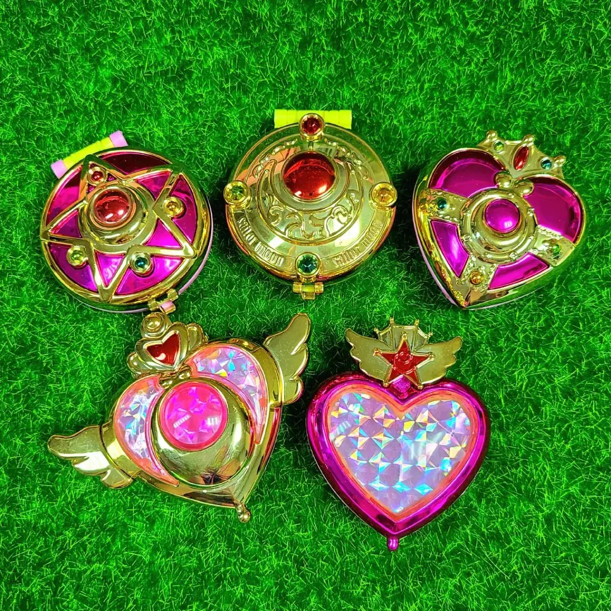 Sailor Moon Transforming Compact Mirror Set of 5