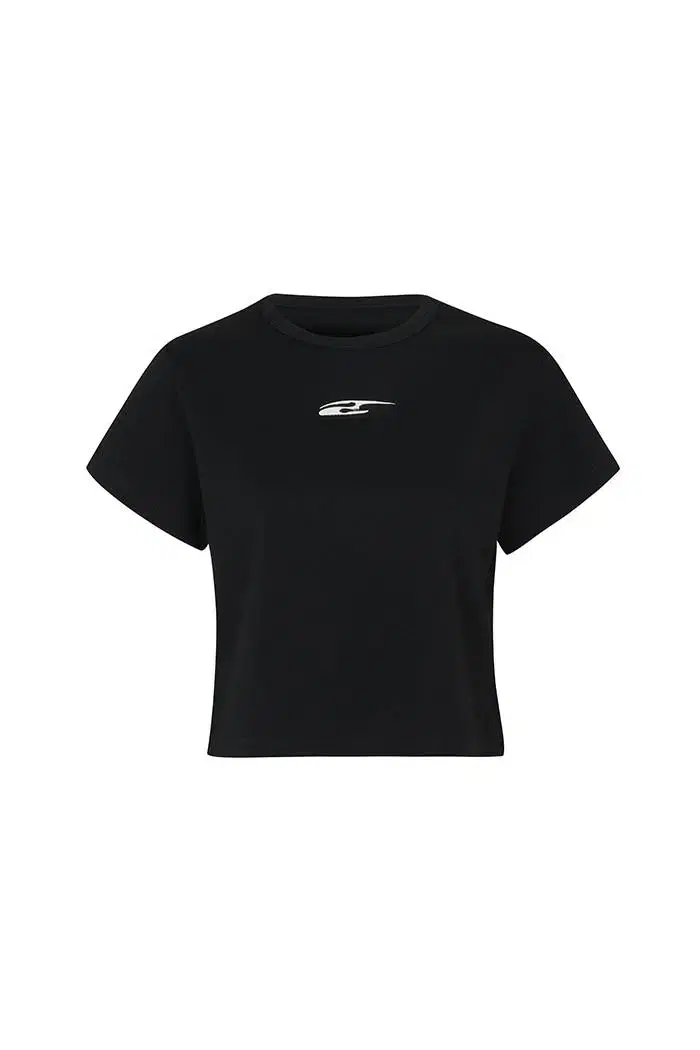 (새상품)LEEY PLAQUE CROPPED TSHIRT BLACK