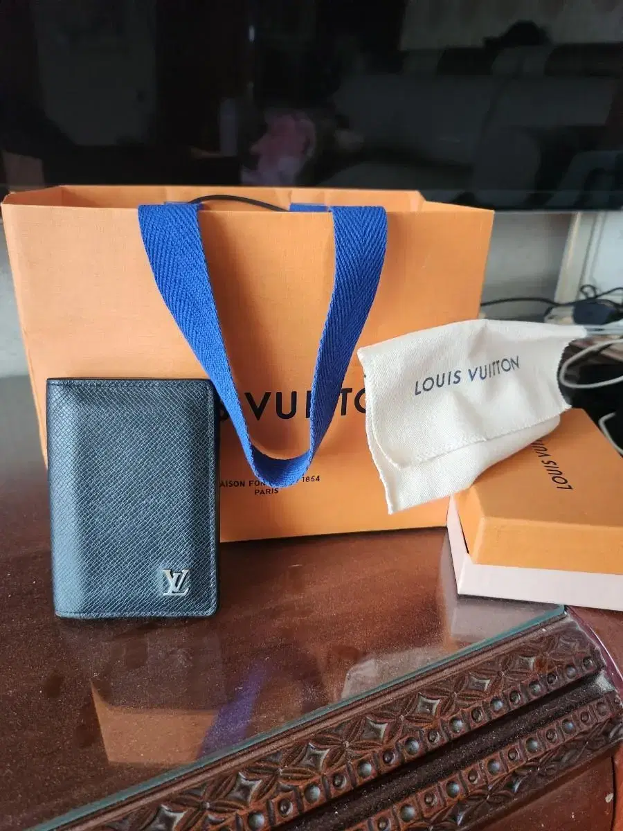 Louis Vuitton Organizer Kard Wallet