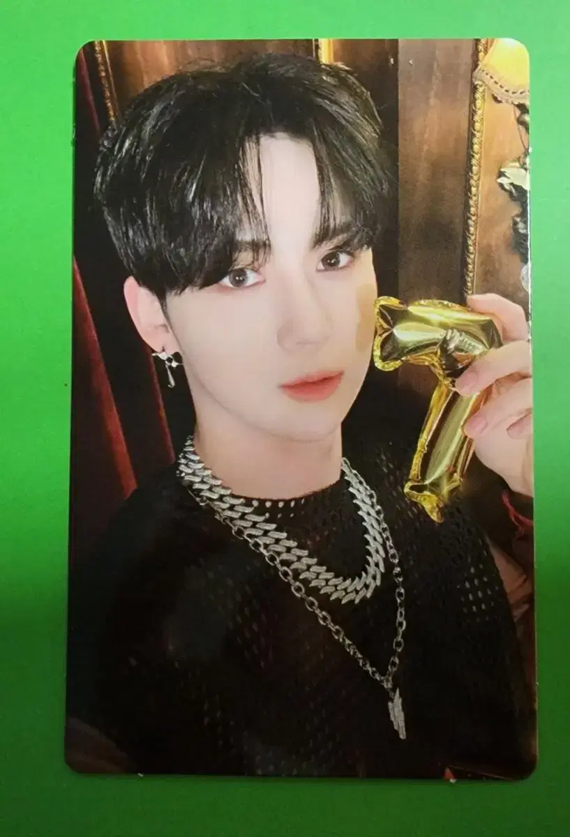 Drippin' yoonsung photocard