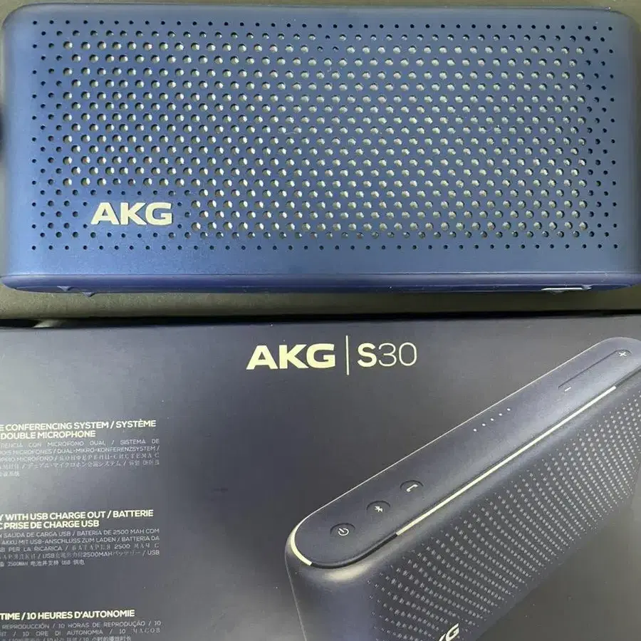 AKG 스피커