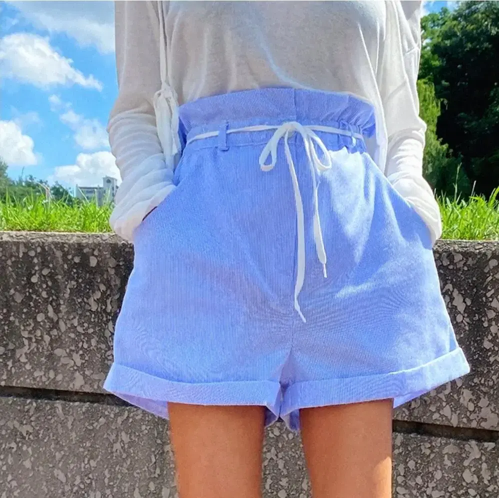 Yeoreum product) High-waisted shorts