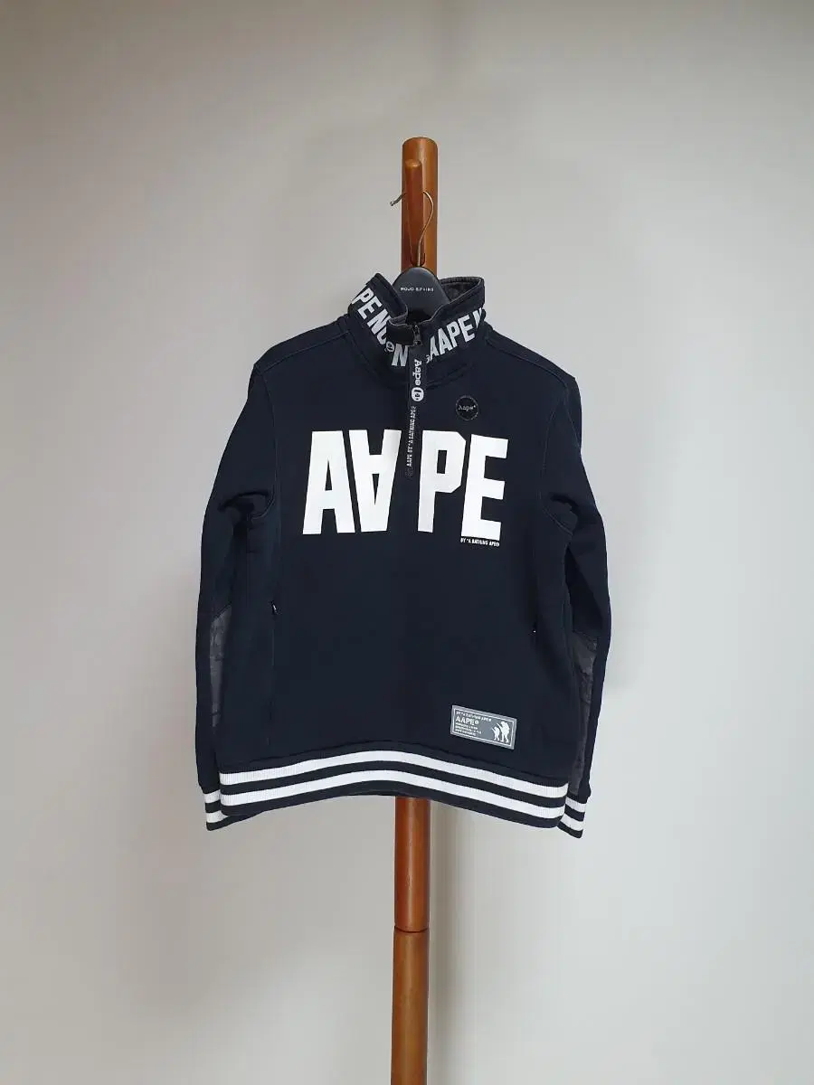 AAPE 에이프 반집업 기모 M