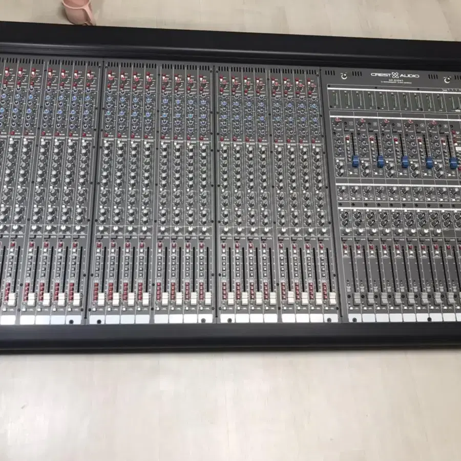 Crest audio hp-eight 24체널 음향 믹서기