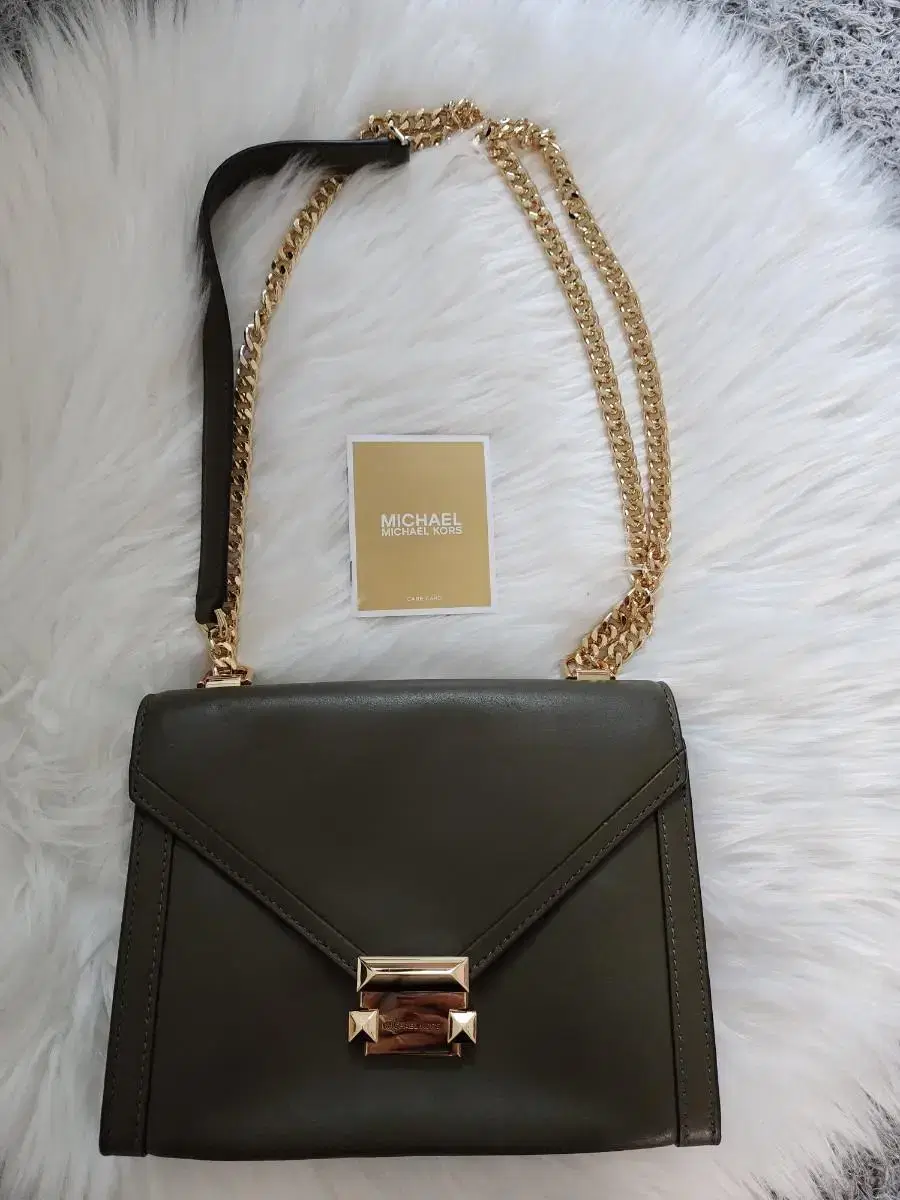 Michael Kors (genuine) crossbody bag for 60,000 won