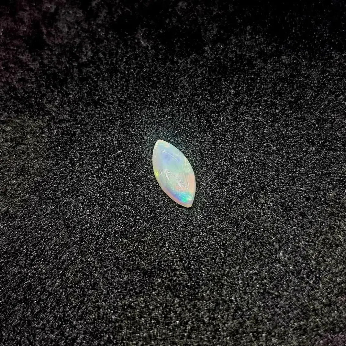 천연 오팔 마퀴즈컷 캐보션 1.08ct (10월탄생석 밀크오팔 상급오팔)