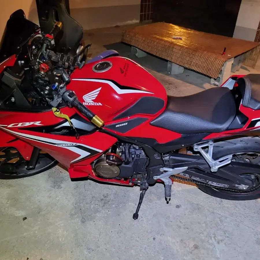 cbr500r 21년식 짧은키로수 판매합니다 가격내림