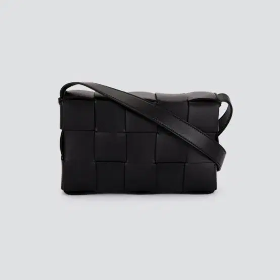 Bottega Veneta Cassette Bag Small Black (Full Box/Warranty/Used)