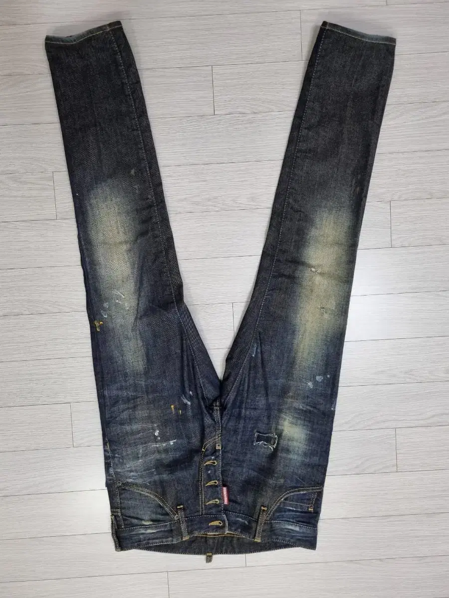 DQ2 Jeans