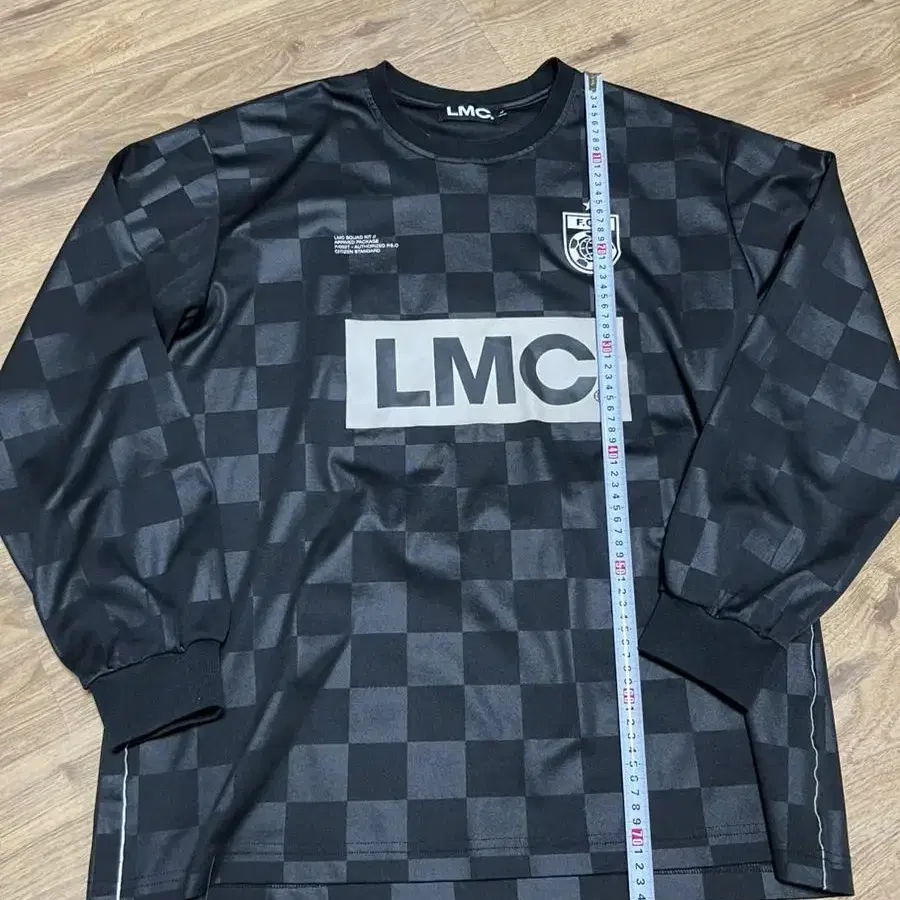 lmc 긴팔티