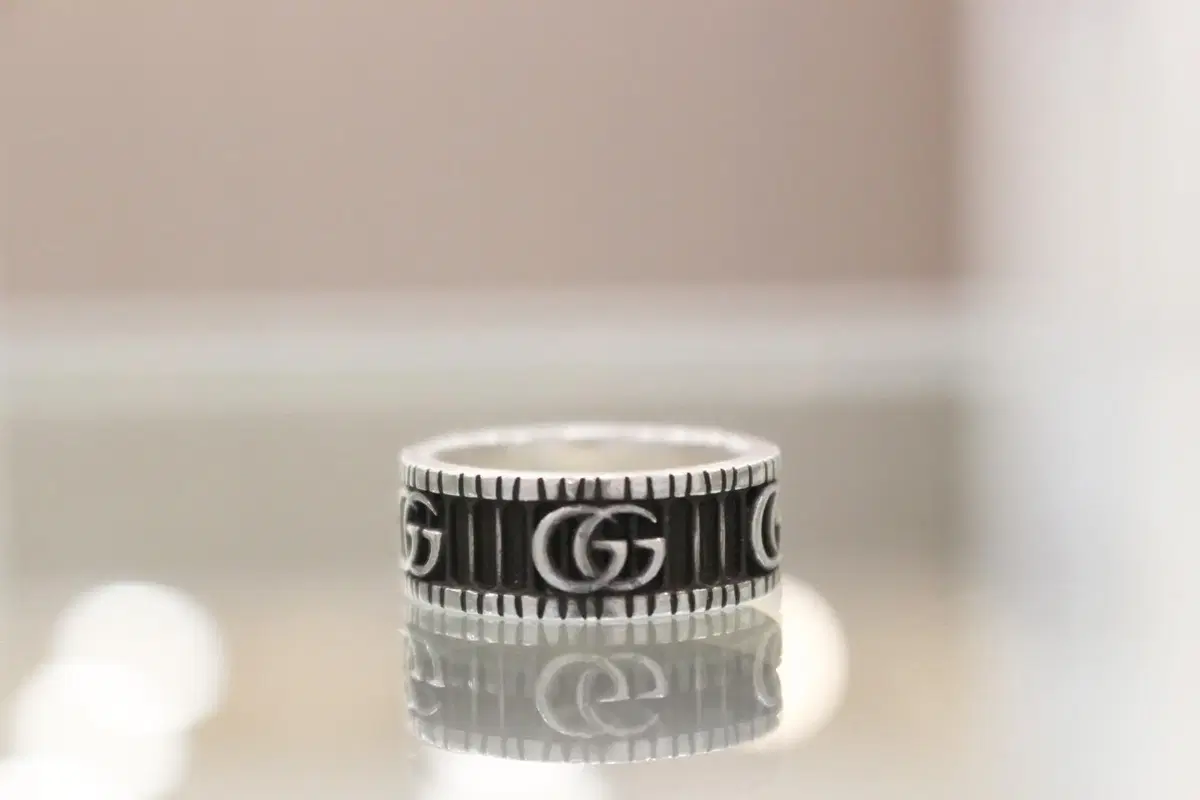 GUCCI GG Marmont Double G Detail Ring 551899 Department store A+ grade