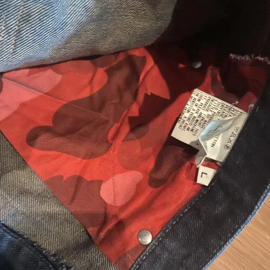 A bathing ape jeans og