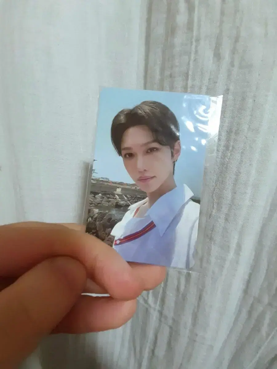 (unsealed) skz limited edition Jeju Exhibition photocard felix Yongbok skz Photocard