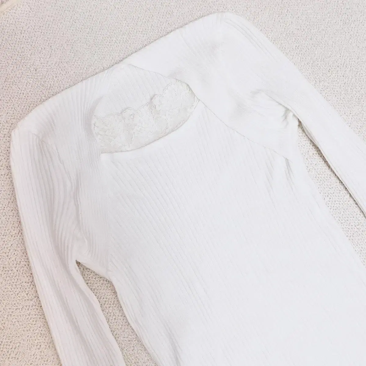 Layered ribbed knit white