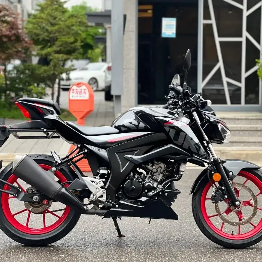 스즈키 GSXS125 20년식 14000키로 240만원 판매합니다