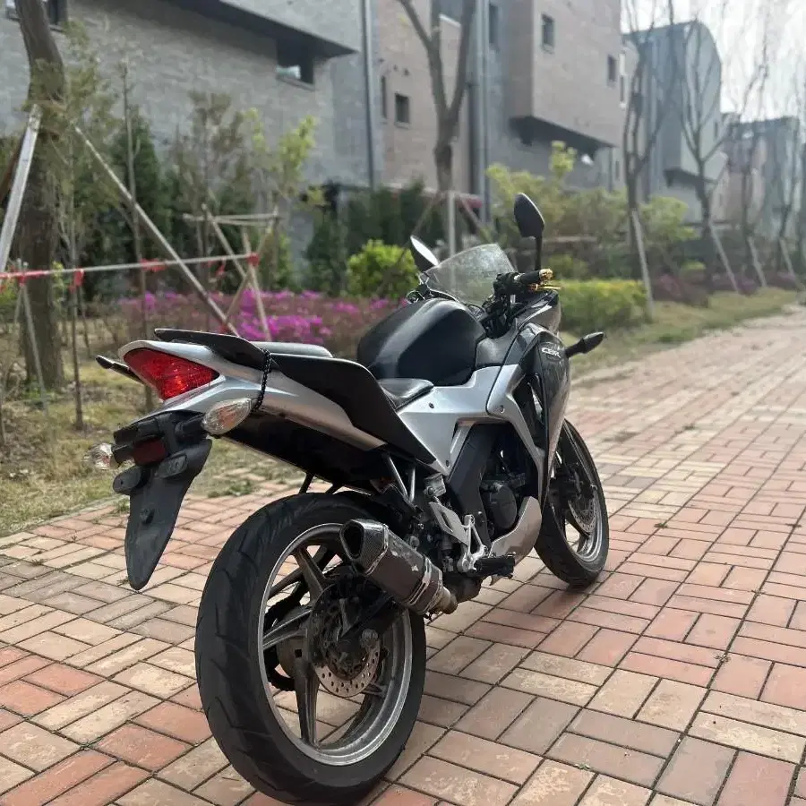 혼다 CBR125r  14년식 140만원  관리잘된차량 판매합니다